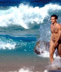 in the waves of the sea 5e593c86765c6.jpg