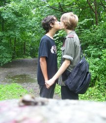 kiss Me Love 5e6013f2ac02c.jpg
