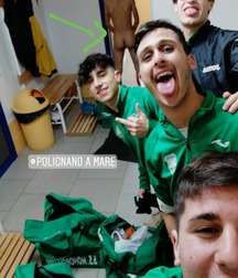 happy moments in the locker room 5e694acb2a1e8.jpg