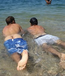 the funny ass of straight guys 5e6be6d358c0a.jpg