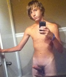 naked with my mobile 5e6e35f1c5dd4.jpg