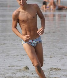 twink tube teen-boy-in-speedo 5e738426e337c.jpg