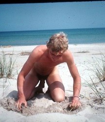 guys on the beach 5e779efd0bc32.jpg