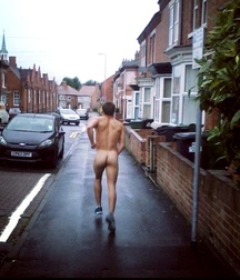 run boy run fast 5e779f86c1afa.jpg