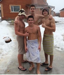 having fun with the snow 5e7d0be5cc171.jpg