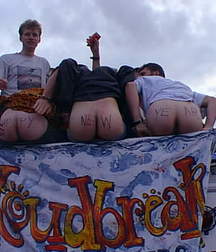 straight guys' ass 5e7d0d2b14eb5.jpg