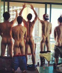 straight guys' ass 5e7d0d4003bdb.jpg