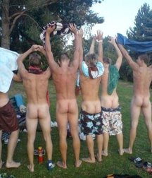 straight guys' ass 5e7d0d449909a.jpg