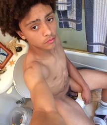 naked latin boys 5e80cf6708645.jpg