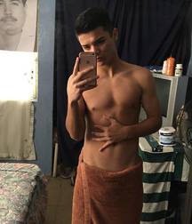 selfies with towel 5e863a684cf9d.jpg