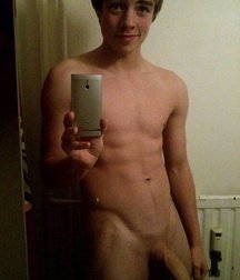 selfies of naked guys 5e95e3d51242b.jpg