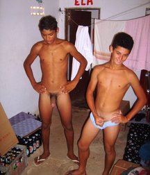 two great friends 5e98a365329cd.jpg