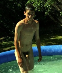 boys who love water 5e9dc70c9398f.jpg