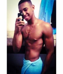 selfies and towels 5e9f6421abd9d.jpg