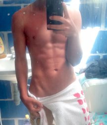 selfies and towels 5e9f64432fd8b.jpg