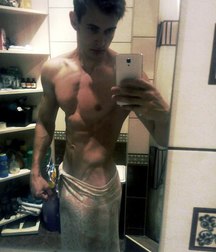 selfies and towels 5e9f645004eec.jpg