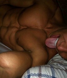 magical beauty of straight guys 5eaef4cb9899d.jpg