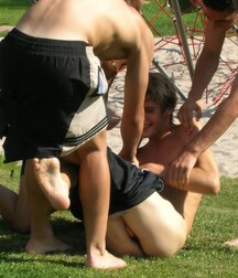 the friend showing his ass 5eaef7a67879e.jpg