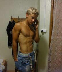 I look at the boys, just boys 5ebae892dc994.jpg