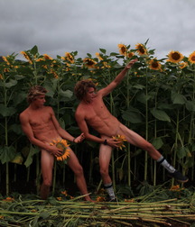 funny guys 5ebdb2208a518.jpg