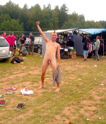 funny guys 5ebdb23b5ee4d.jpg