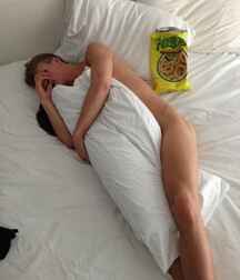 I'm so sleepy 5ec190bd47beb.jpg