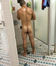 I watch your ass in the shower 5ec191448fbc9.jpg