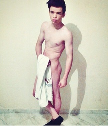Sexy towel twink boy tube 619bbf9d7e4cb.jpeg