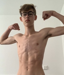Tre biceps of young boys gay porn 619d17ee8015a.jpeg