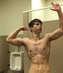 Tre biceps of young boys gay porn 619d1807ebc1f.jpeg