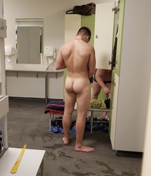 Voyeur in Locker room BOYS PORN 619d192d6719f.jpeg