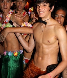 Friends twink tube happy boys 619ff52516334.jpeg