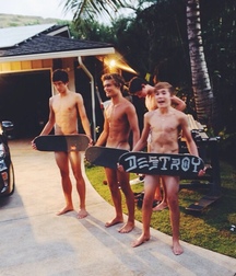 Mix of boys straight porn  61a1dfbc92917.jpeg