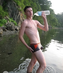 Mix of boys straight porn  61a1dfe962c85.jpeg