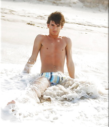 Speedo Swim Twink Tube Guy 61ac7ea005550.jpeg