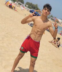 Nice boys shirtless twink tube bodies shown 61b4912c6a360.jpeg