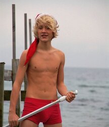 Nice boys shirtless twink tube bodies shown 61b491391fa23.jpeg