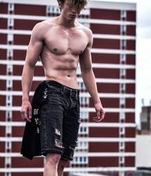Nice boys shirtless twink tube bodies shown 61b4913ee199e.jpeg