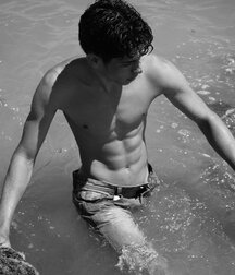Poetic photo style boys gay porn 61b578bdbb5cb.jpeg