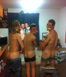Straight boys fun nude boys porn public 61b989e319c60.jpeg