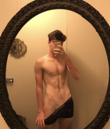 Selfie sexy mirror boys gay porn 61c22f79928c0.jpeg