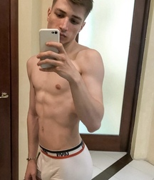 Selfie sexy mirror boys gay porn 61c22f98b86d2.jpeg