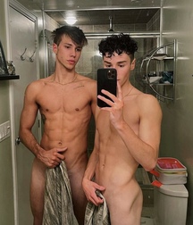 Selfie sexy mirror boys gay porn 61c22fa0a85b1.jpeg