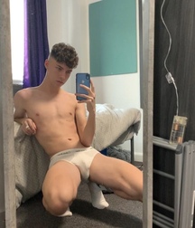Selfie sexy mirror boys gay porn 61c22fb8cb25e.jpeg