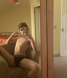 Selfie sexy mirror boys gay porn 61c22fc8a6e81.jpeg