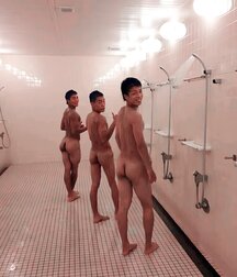 Happy shower whit friends boys porn straight 61c3699553918.jpeg