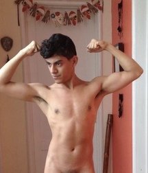 Powerful bicips jock twink tube 61c36a50e7333.jpeg