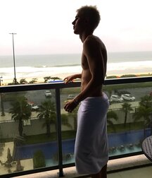 Boys with the towel hidden twink tube 61d3fff06e529.jpeg