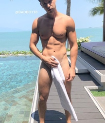 Naked under the towel shower boys porn locker room 61d400af39393.jpeg