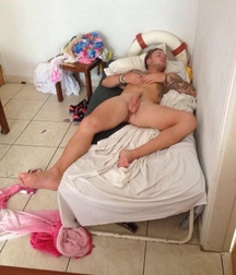 Sleeping naked boys straight gay porn 620b6ea1af45a.jpeg